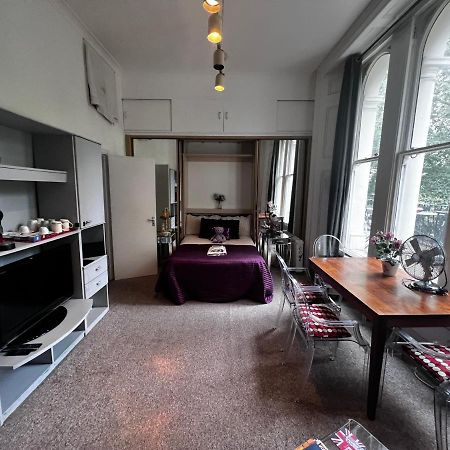Hyde Park Studio Has Private Balcony With Tranquil Garden View Londra Dış mekan fotoğraf
