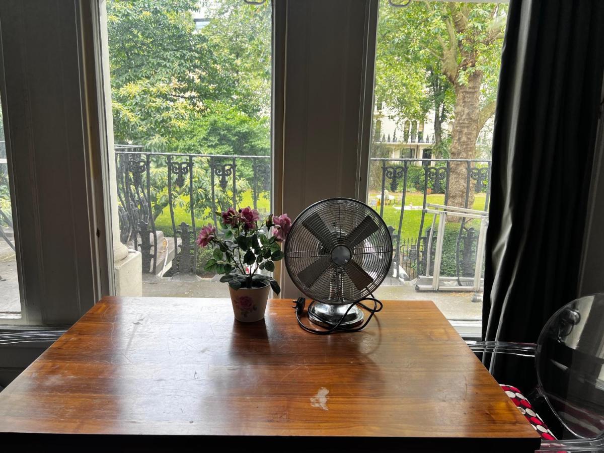 Hyde Park Studio Has Private Balcony With Tranquil Garden View Londra Dış mekan fotoğraf