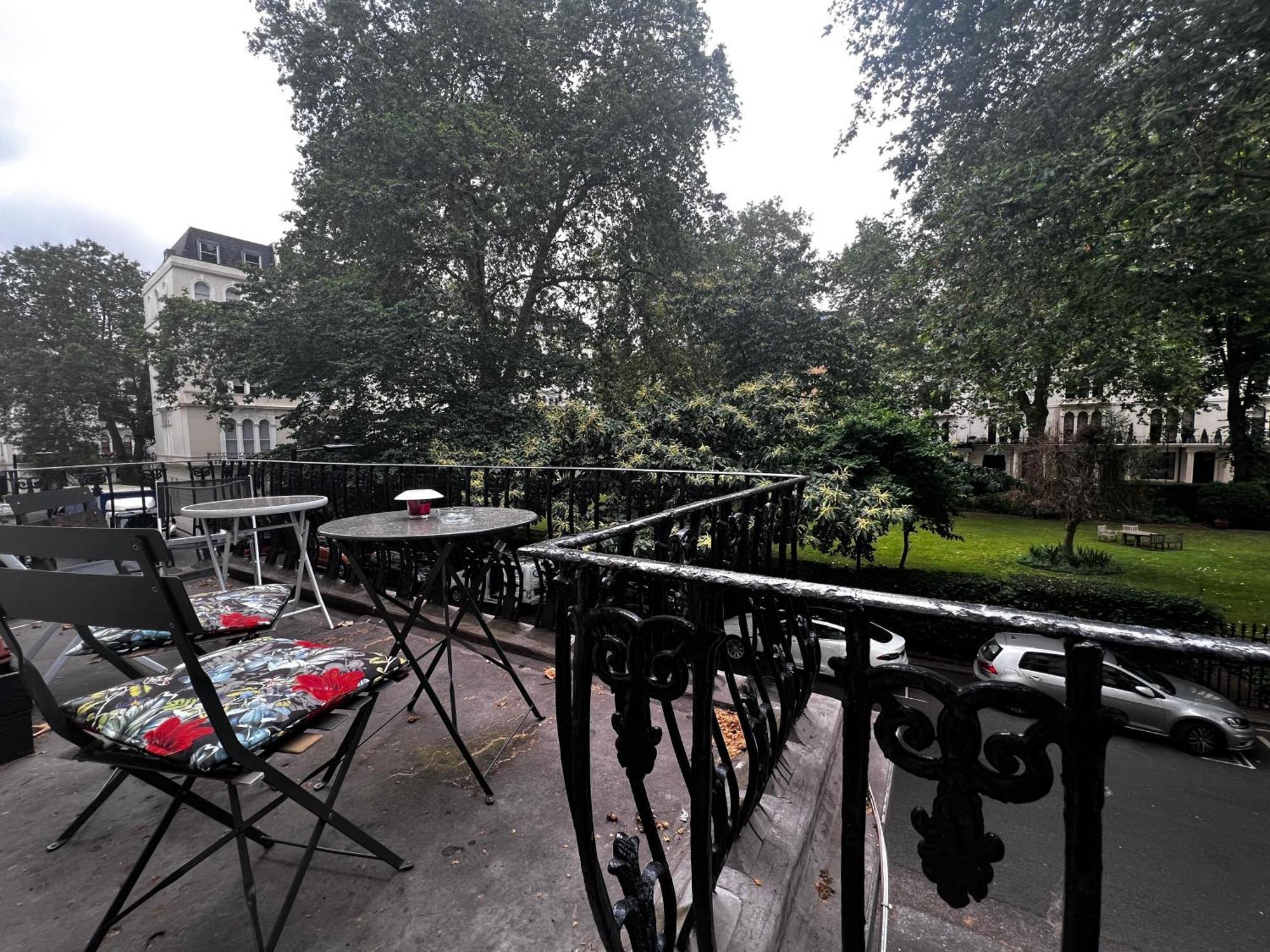 Hyde Park Studio Has Private Balcony With Tranquil Garden View Londra Dış mekan fotoğraf